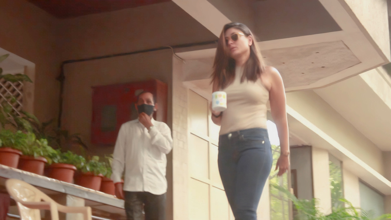 Kareena Kapoor Khan Ass 4k.mp4_snapshot_00.08.760