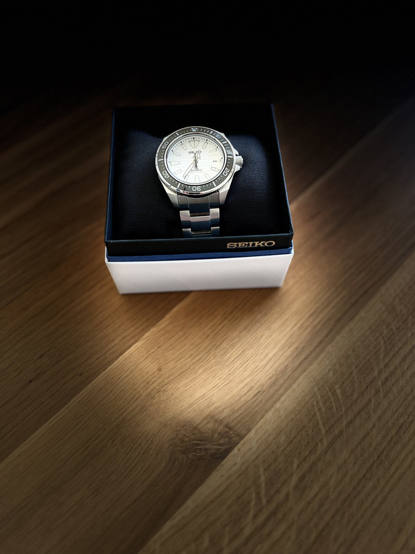 E53CF1CD-C2F9-405F-A853-ACD9D4671FB1_1_201_a