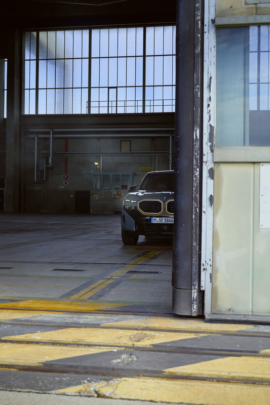 P90478624_highRes_the-first-ever-bmw-x