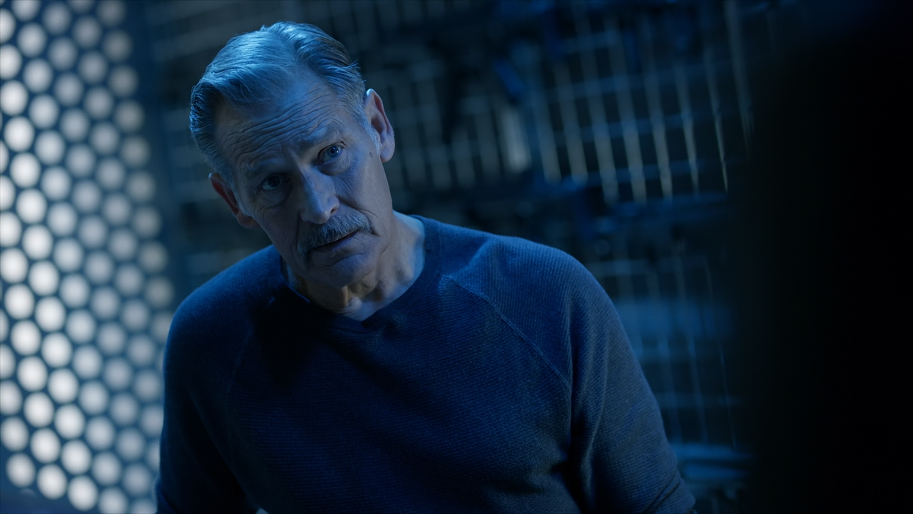 Black.Lightning.S04E06.The.Book.of.Ruin.Chapter.Two.Theseus's.Ship.1080p.10bit.BluRay.AAC5.1.HEVC-Vy