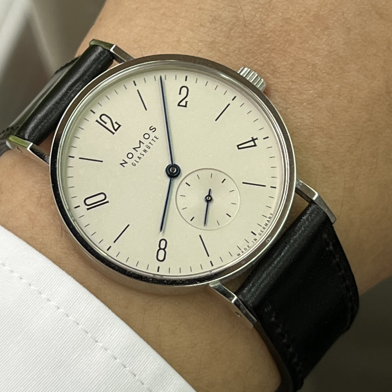 6AB8E726-F368-46F3-9B5F-462C8B8CAC2A