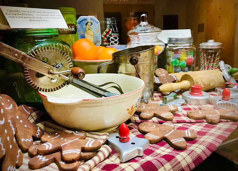 vintagebakingutensils.jpg