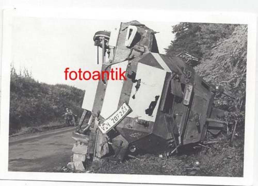 Foto 2 WK, Panzer, deutscher Spähpanzer, Kennung