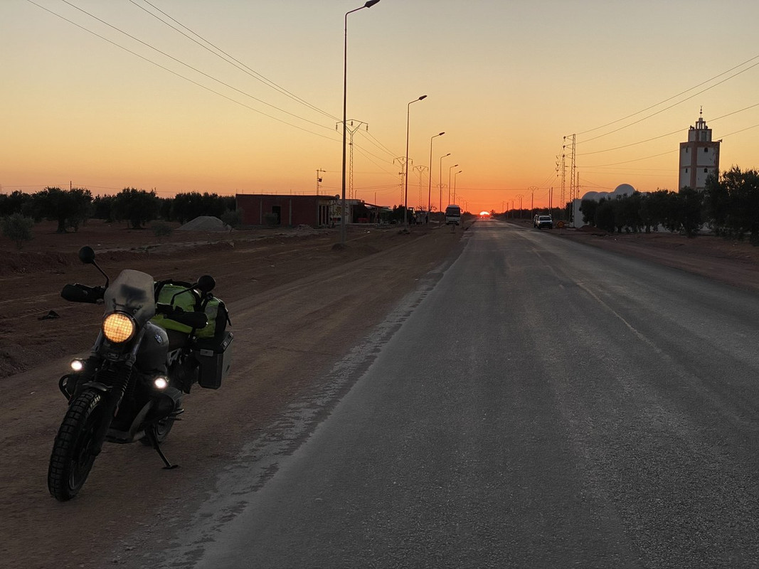 8AC385FC-CFF5-4682-99C4-7B4309132F19