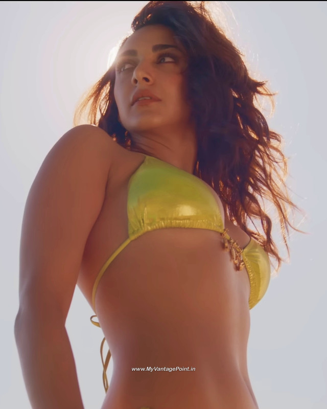 32 Kiara Advani with Hrithik Roshan in WAR 2 (2025) Movie MyVantagePoint