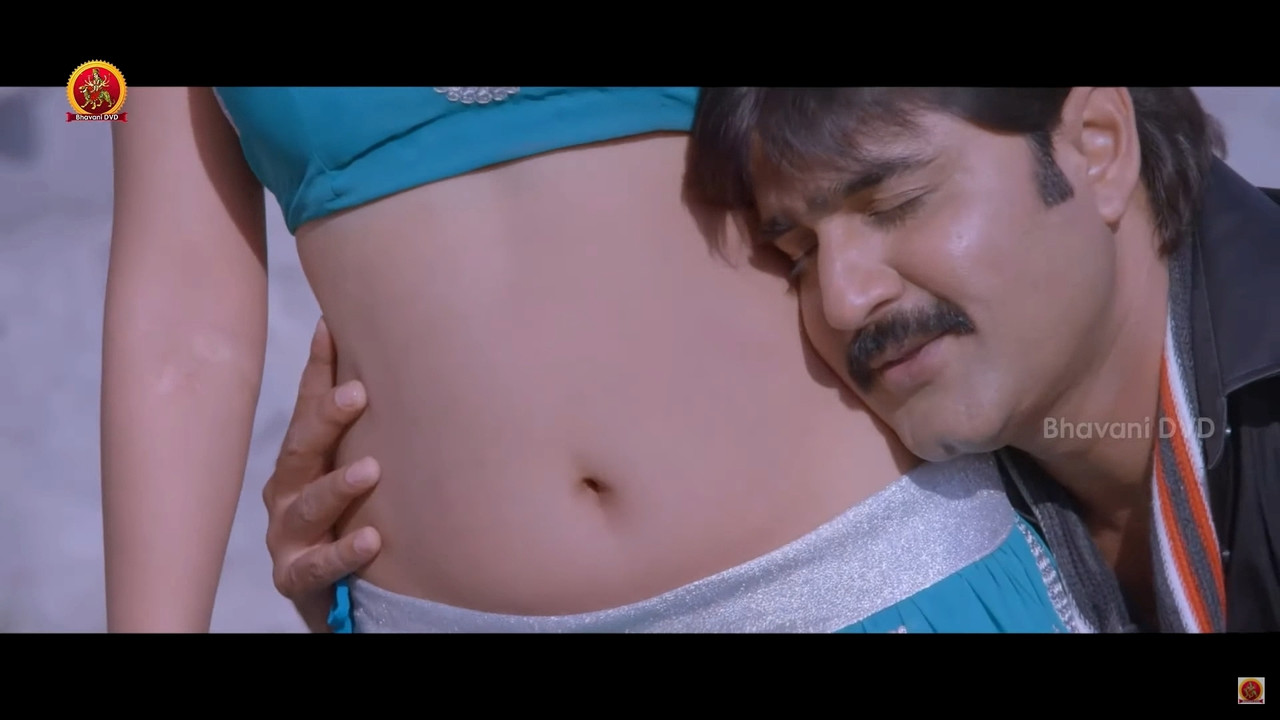 Sonia Mann Hot Navel Song From Dhee Ante 1080p.mp4_snapshot_01.55_[2020.11.21_22.34.23]