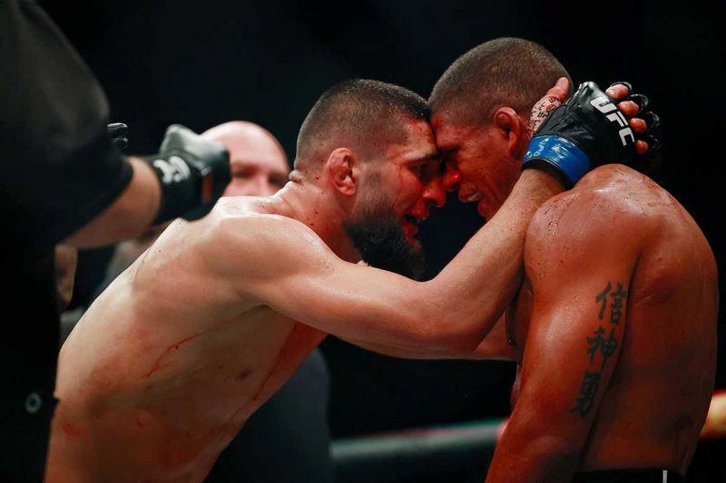 Хамзат Чимаев и Бърнс се разбраха за реванш на UFC 283