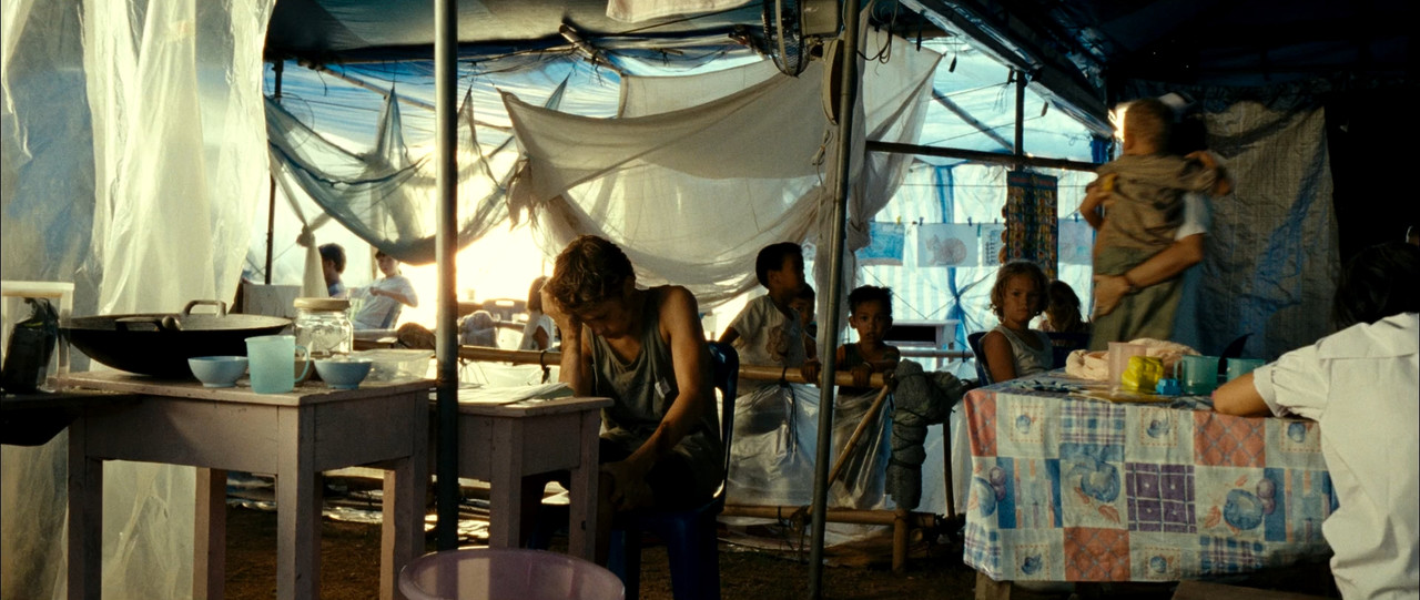 (Vietsub) The Impossible 2012 BluRay 1080p DTS x264-CHD.mkv_snapshot_00.53.44.578