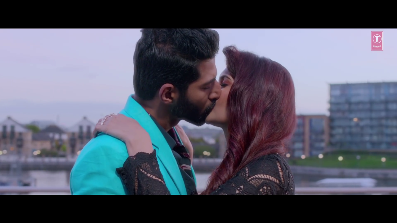 Песня девочка из сказки rezuan. Rezuan musov. Rezuan musov девочка. Rezuan musov. Песня девочка из сказки rezuan.