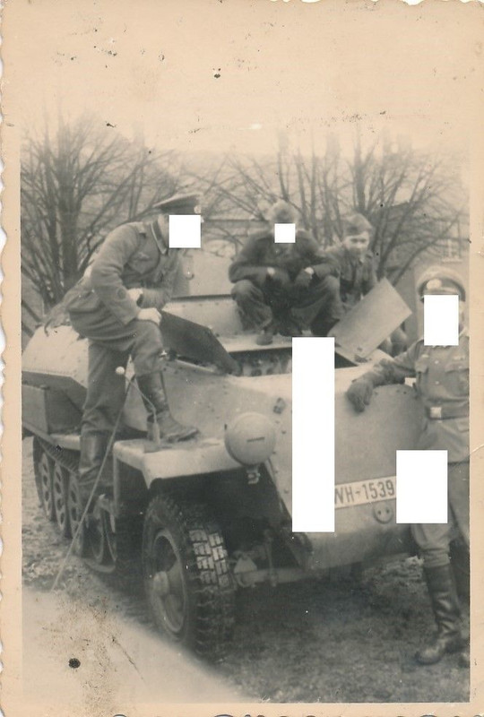 Halbkette Schützen Panzer SdKfz 251 Nummernschild defekt WK II