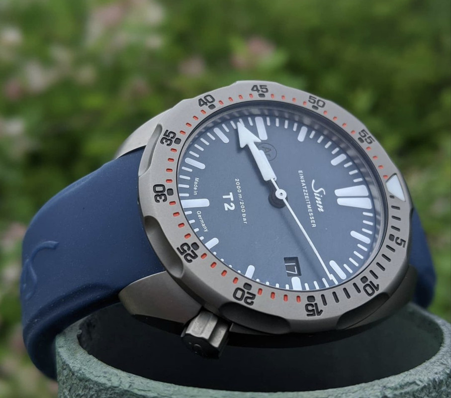 5F27455E-B582-4C10-B6CC-BF1E898A241F