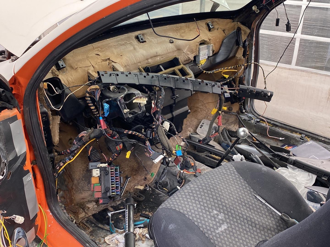 01F0A1C1-1B86-43EB-AC8D-B33D47DDFAE3