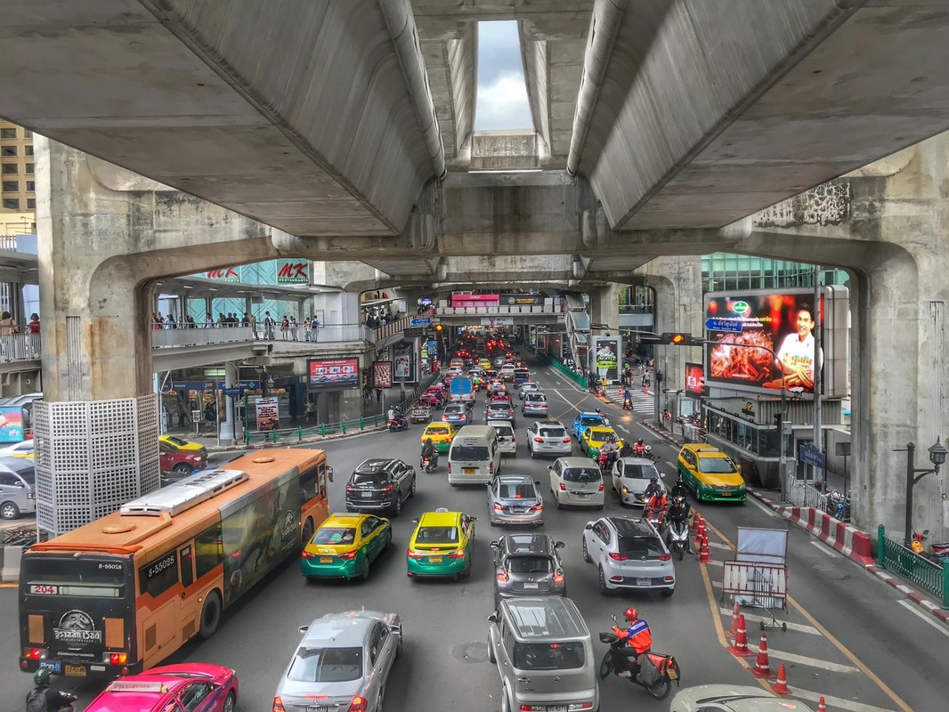 “ม.ธรรมศาสตร์” ชี้ 4 ปมที่กรุงเทพฯต้องเฝ้าระวัง สาเหตุหลักทำถนนและโครงสร้างอาคารทรุด แนะการสร้างความเชื่อมั่นทางวิศวกรรม