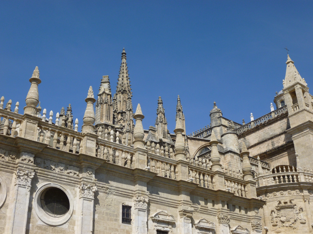 View of the roof. Grey stone and frills.