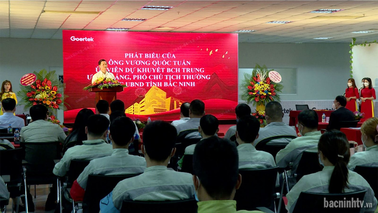Phó Chủ tịch Thường trực UBND tỉnh Vương Quốc Tuấn
