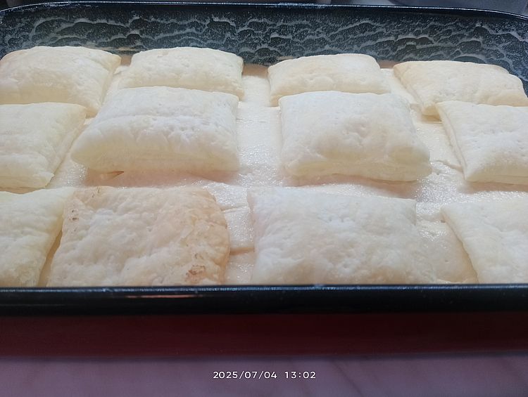 https://i.postimg.cc/jdt4zTNS/kremes-20250704.jpg