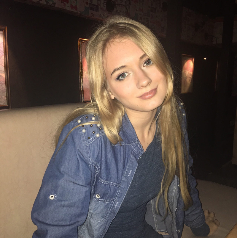 CD2331CA-F413-429D-A2FF-808D324A75B2