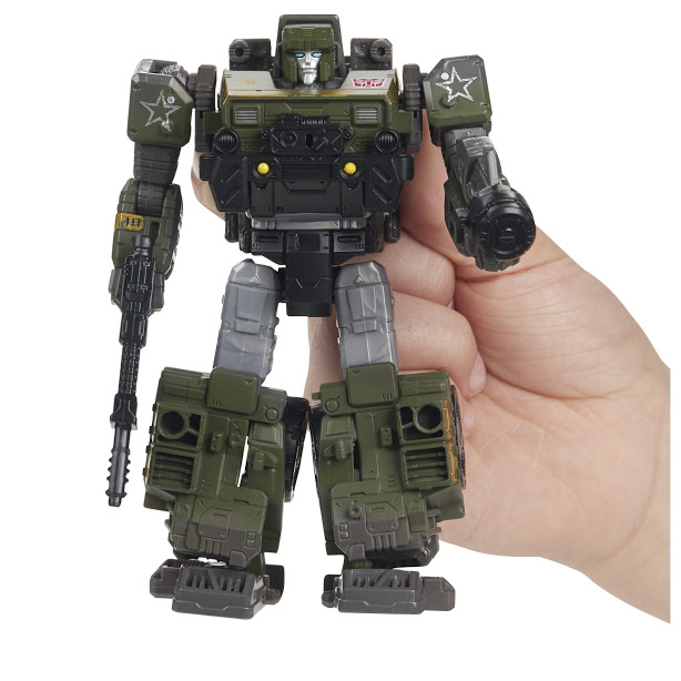 16-War-For-Cybertron-Netflix-Hound