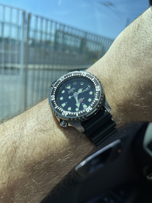 F5698874-8E3A-4FCE-B9B5-5BFDEFBF4EB4