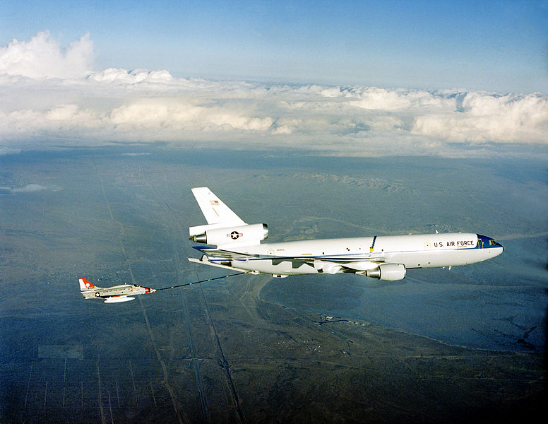 776px-KC-10-A-refueling-A-4-M-1982.jpg
