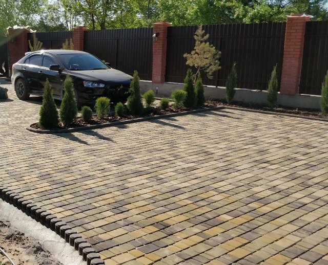 Тротуарная плитка в местах с интенсивным движением