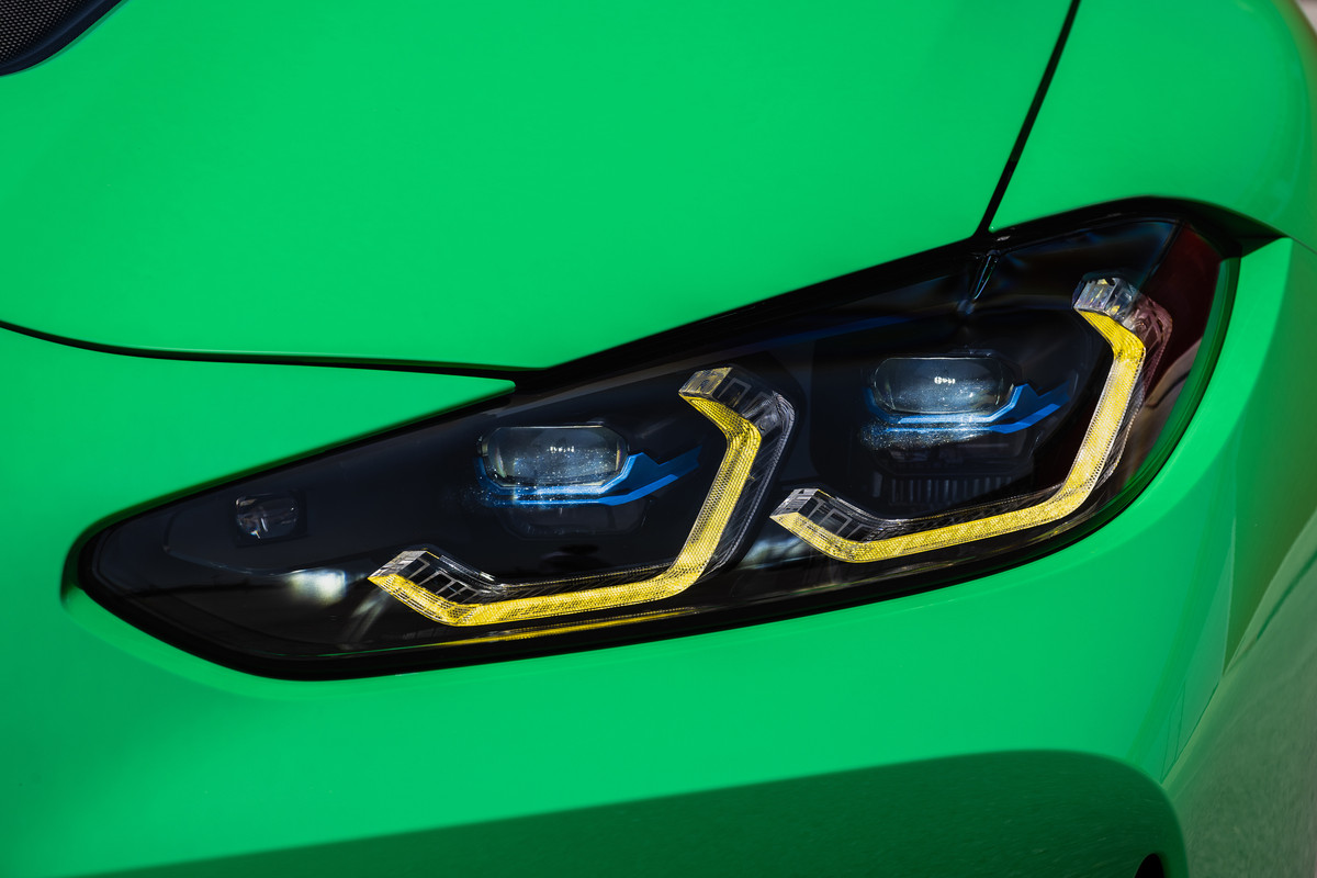 P90492775_highRes_the-all-new-bmw-m3-c