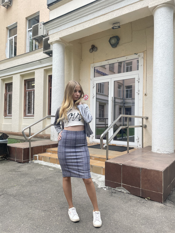 10E87F54-C8EC-40B6-8057-120B82428ED5