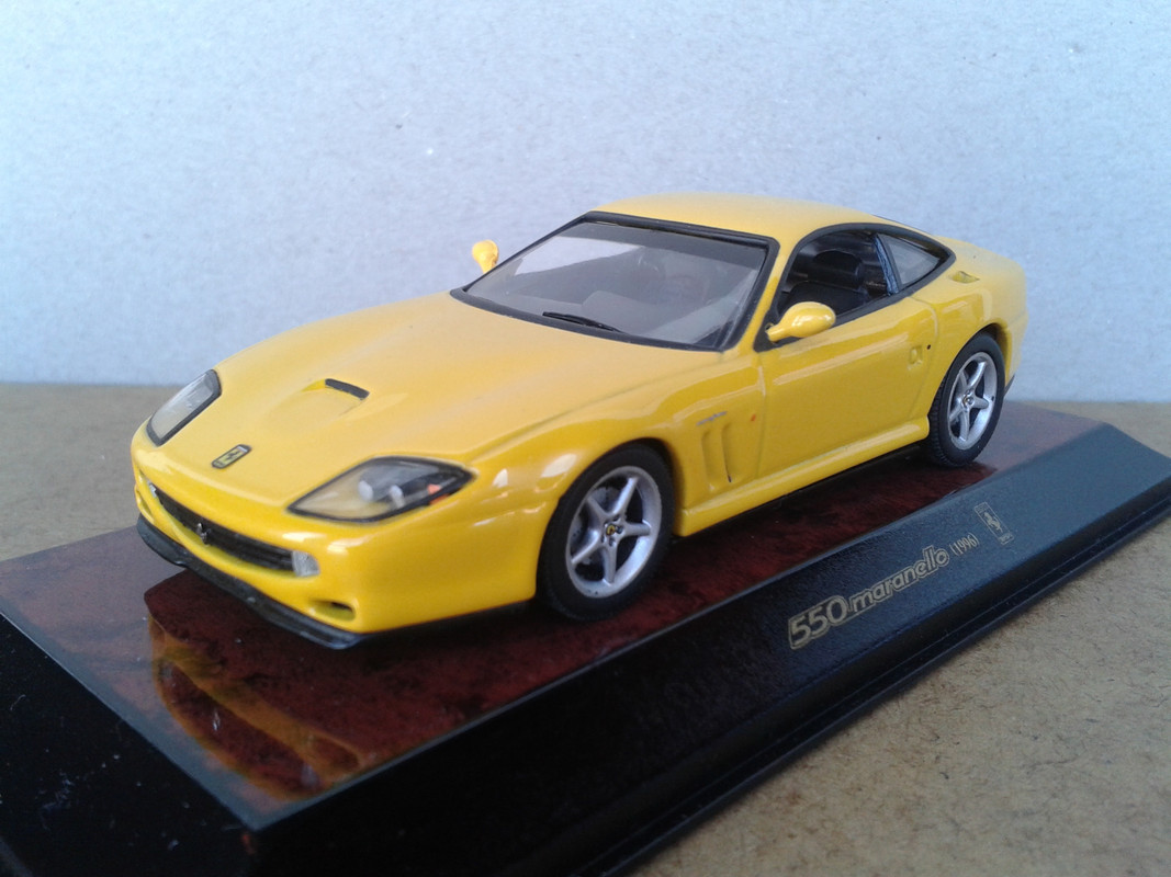 1996 Ferrari 550 Maranello (Minichamps) (10)