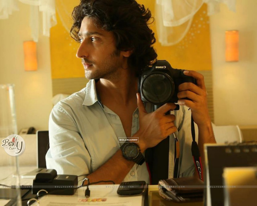 Kunal kapoor actor born 1977