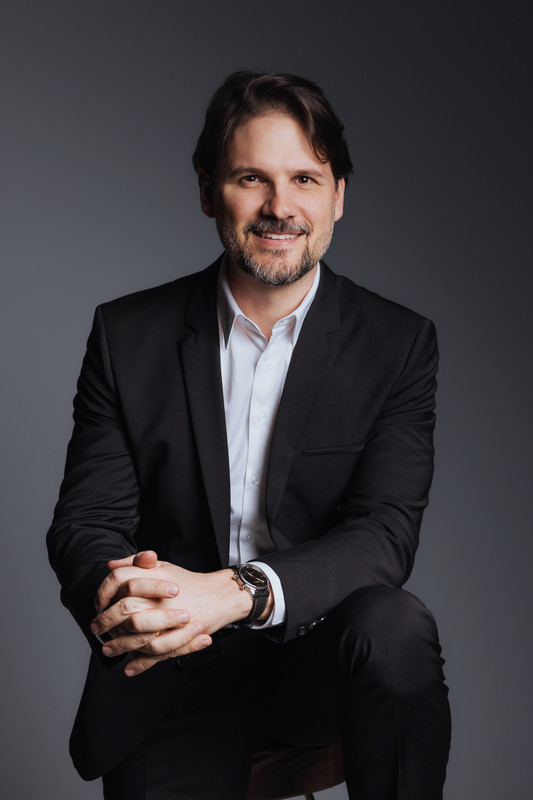 Dr. Octavio Pilon