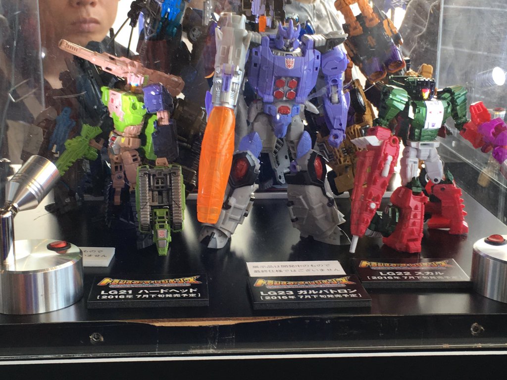 Takara-Legends-Display-12