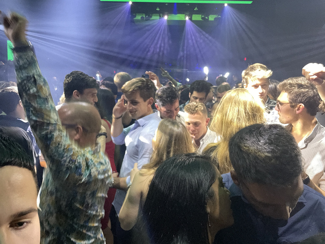 575E3A0C-8412-4998-8C71-7321BC6CC81F