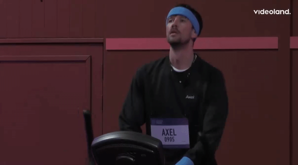 axel.gif
