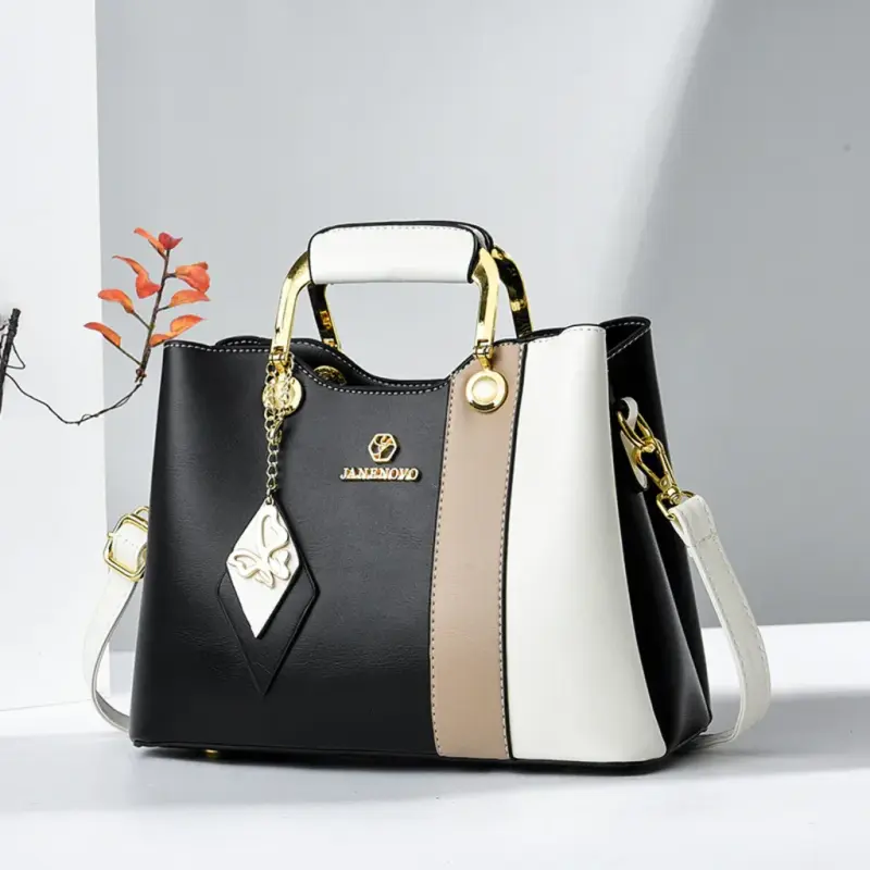 bag-black-white-mother.webp