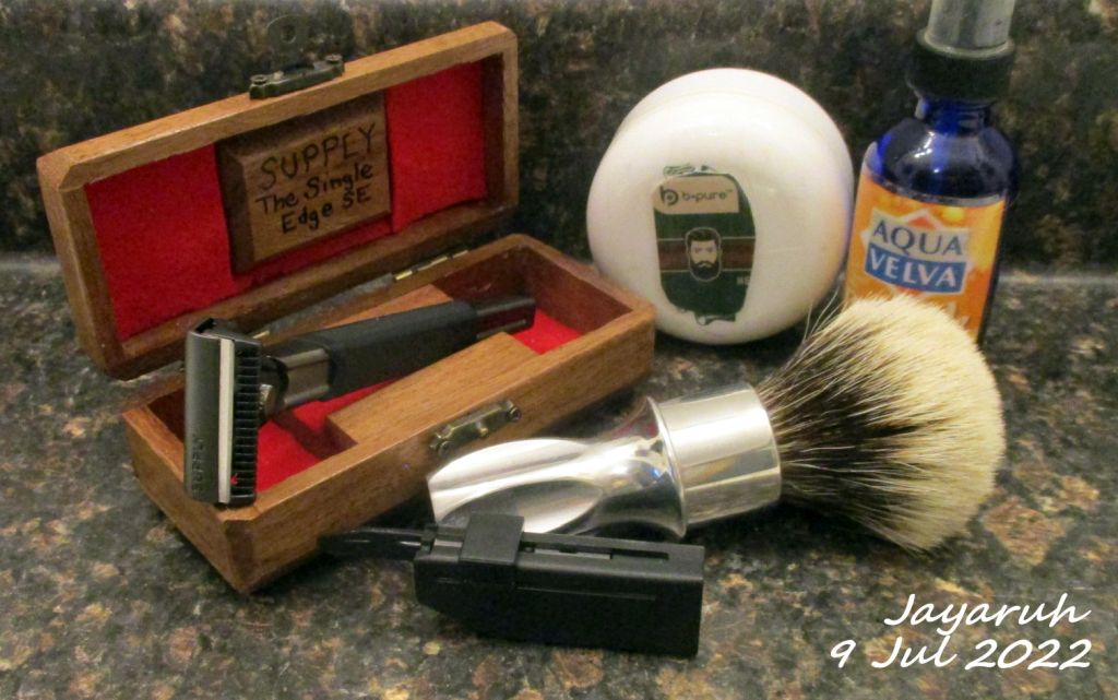 [Image: sos220709.jpg]