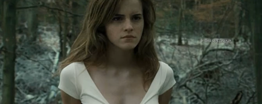 Sexy Girl With Brown Hair Fully Exposing Her Tits And Pussy.