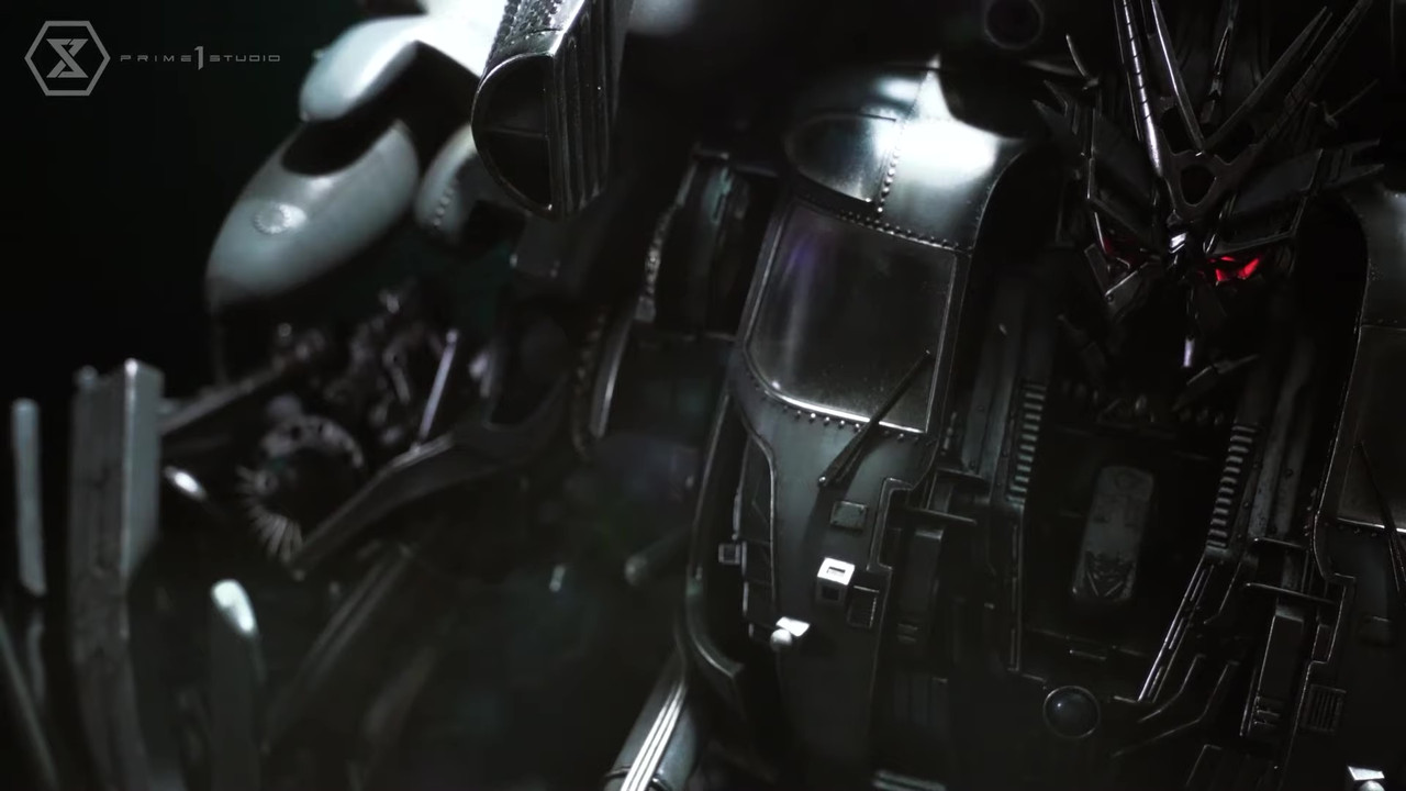 Prime-1-Studio-Transformers-2007-Blackout-16