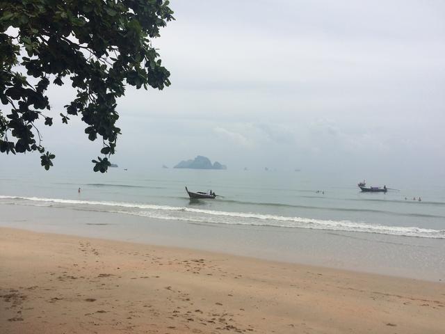 Nuestra primera vez en el Sudeste Asiático. Tailandia en Junio de 2018 - Blogs de Tailandia - Llegamos a Ao Nang y pasamos la tarde en un hospital tailandés (2)
