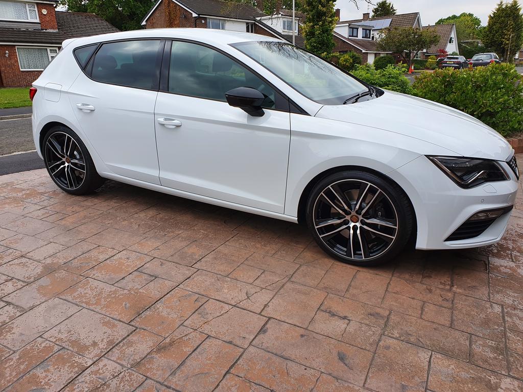 Seat Leon Cupra 290 Nevada White