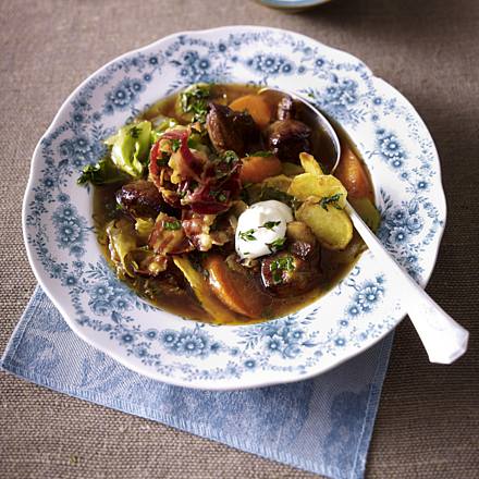 Herbstliches Weißkohl-Stew