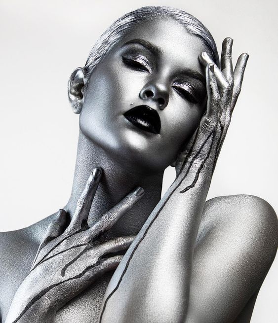 silverpaintedwoman.jpg