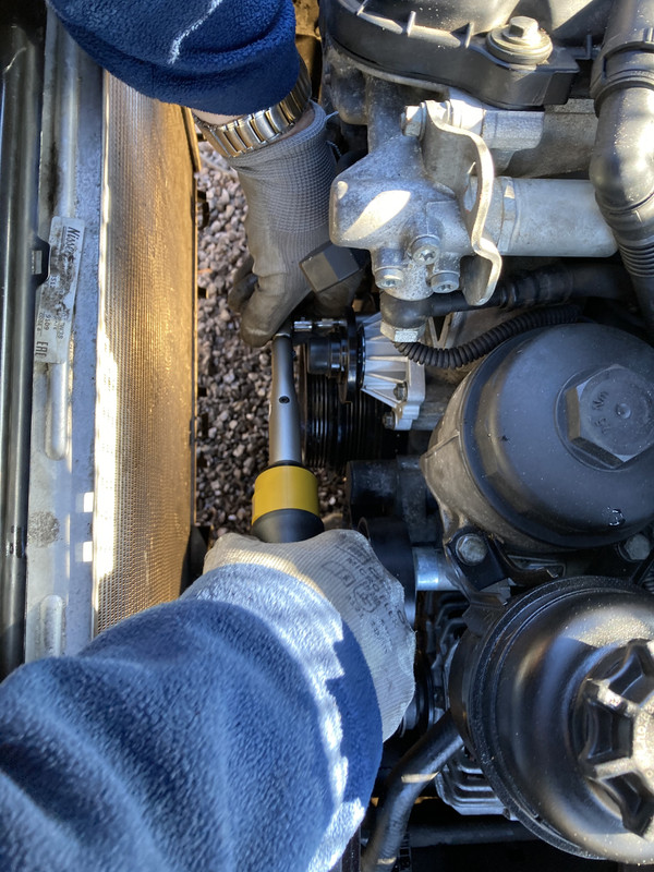 DBAD37E8-F437-4305-86B9-8E010367647E