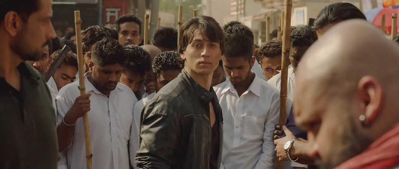 Heropanti 2014 WebRip [Hindi] 480p 720p ESub Screenshot