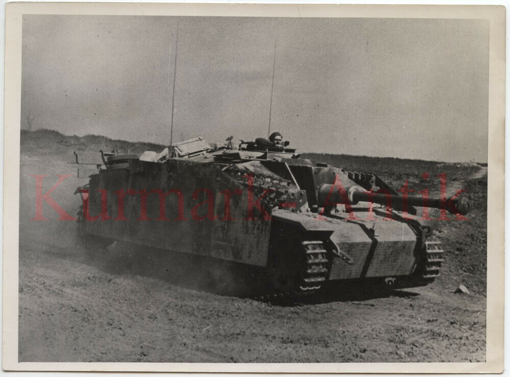 Russland Panzer Stug Sturmgeschütz Zimmerit CAMO