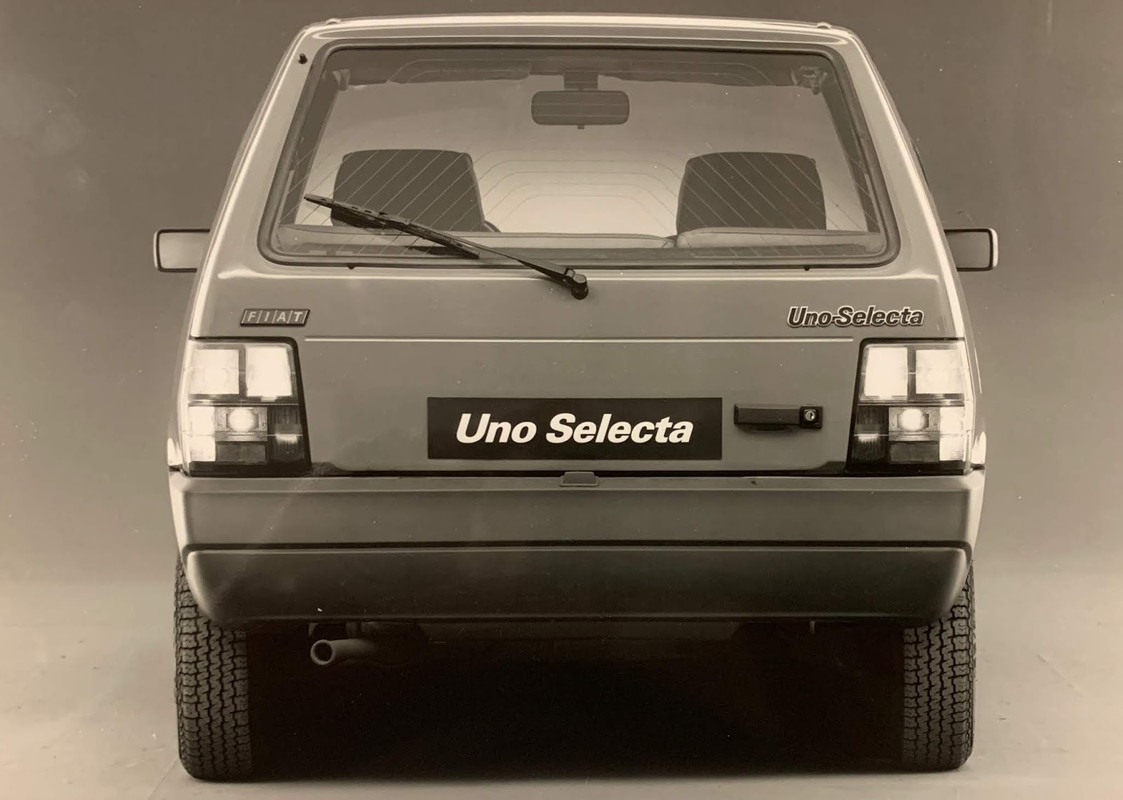 i.postimg.cc/jj7FwJmg/1987-Fiat-Uno-Selecta-1.jpg