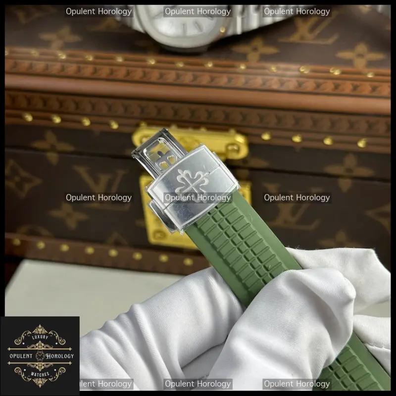 Patek Philippe Aquanaut 5168G Replica 42.2mm White Gold Look Caliber 324SC Movement