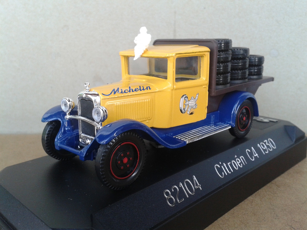 1931 Citroën C4F Plataforma “Michelin” (Solido) (2)