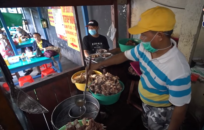 Sop Buntut Pak Sugeng