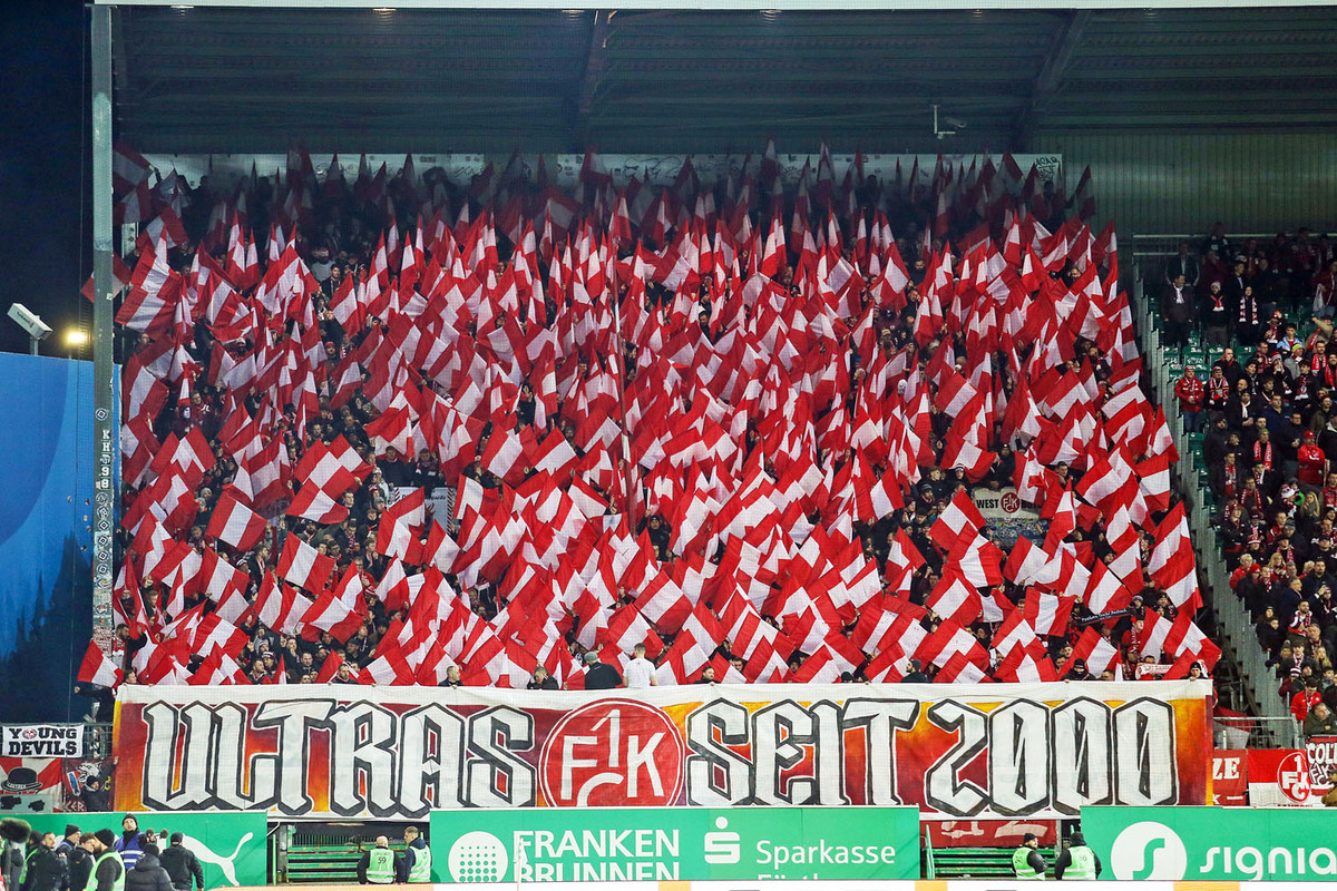 spvgg-fuerth-1-fc-kaiserslautern-2-bundesliga-2024-2025-1