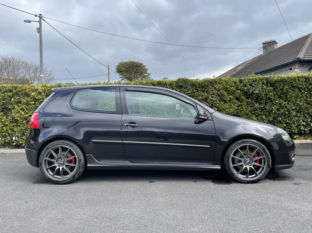 748ABB31-4602-4F8A-A806-2D0D4746741A